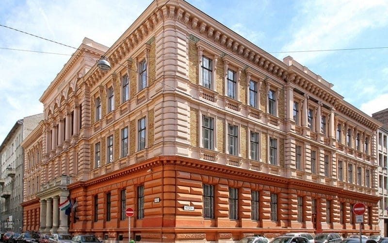 Budapest Business University