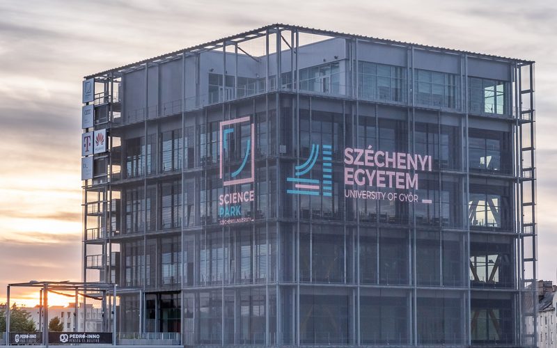 Széchenyi István University